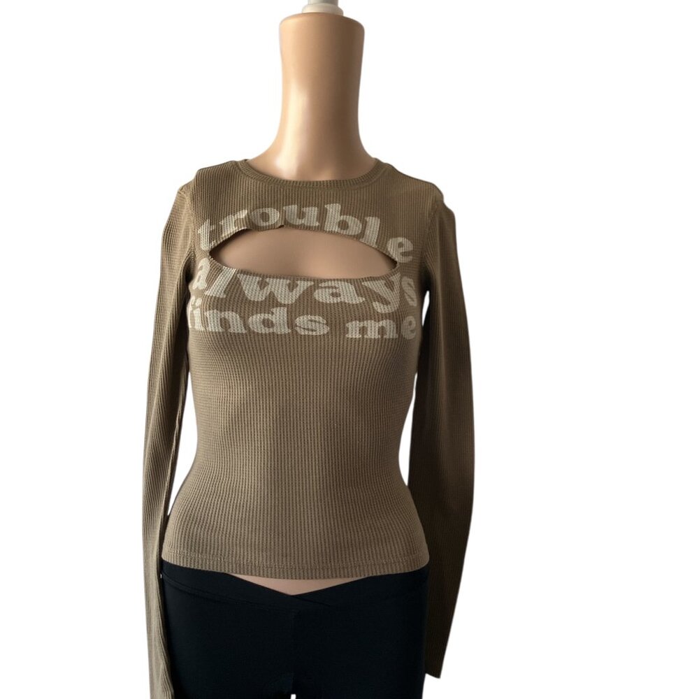 Current Mood Trouble Alway's Finds Me Size XXS Cut Out Top